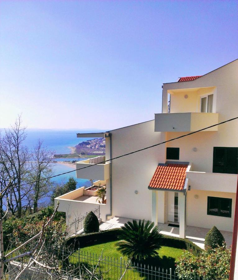 Apartments Borak Omiš Buitenkant foto